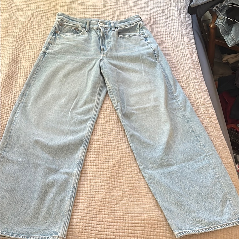 American Eagle Light Blue Wide-Leg Jeans